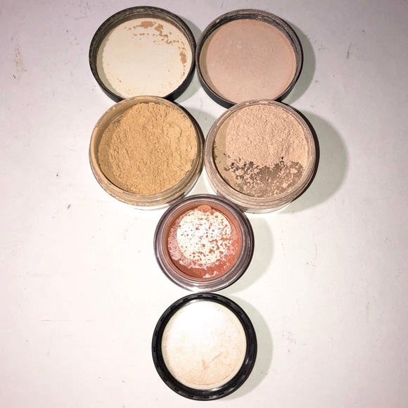 BARE MINERALS FOUNDATION - Picture 3 of 8